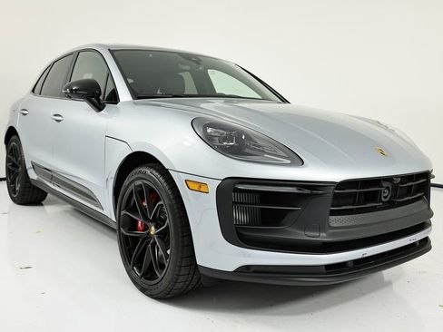 New 2026 Porsche Macan GTS AWD/4WD image 9