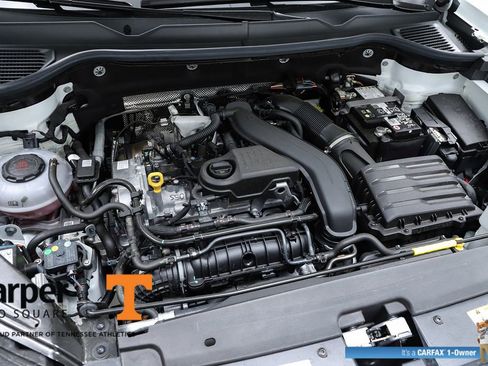 Used 2025 Volkswagen Taos SE w/ Panoramic Sunroof Package image 28