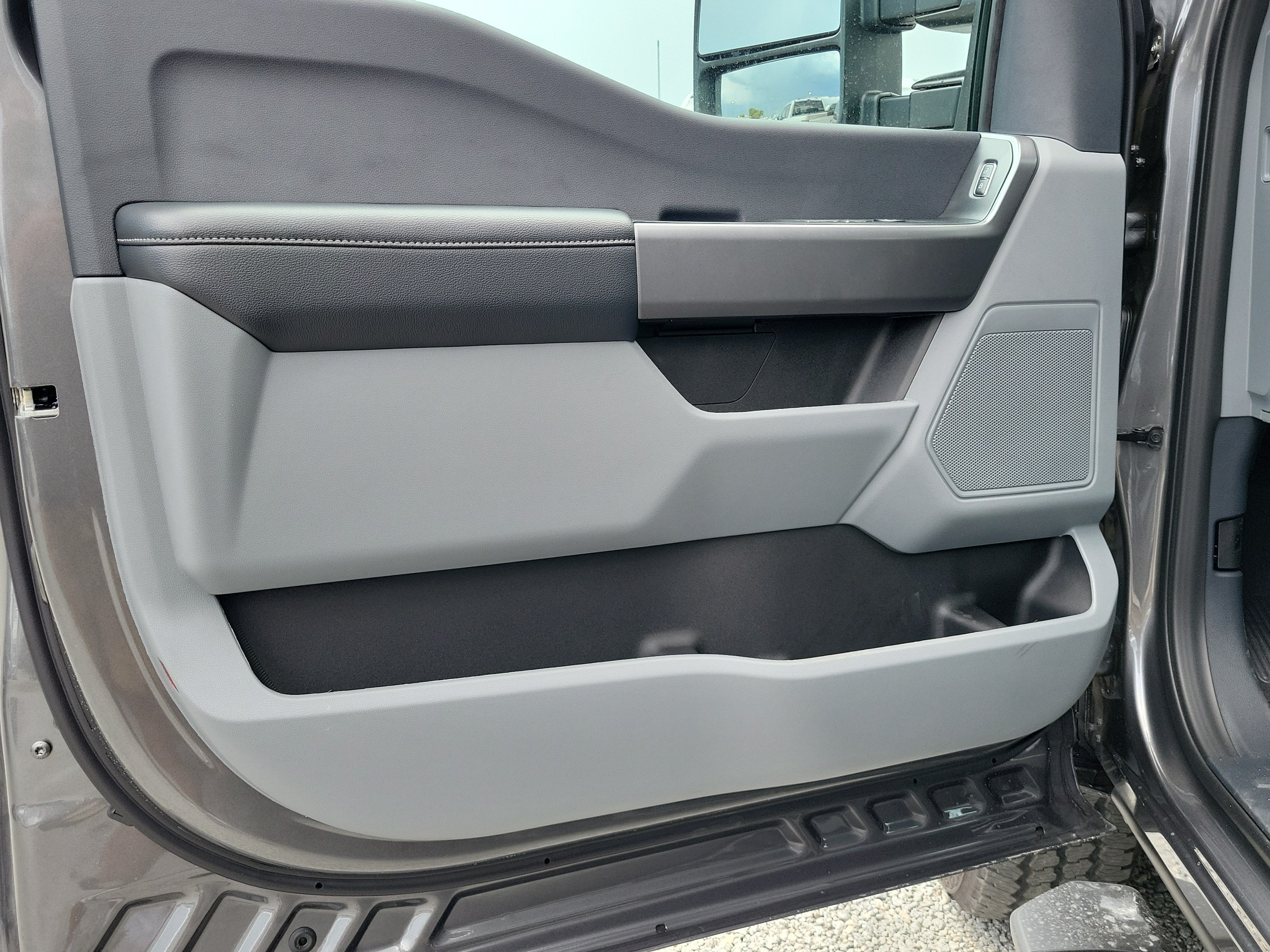 New 2026 Ford F350 XL w/ STX Appearance Package AWD/4WD image 14