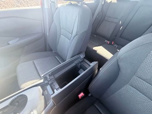 Certified 2025 Nissan Rogue SV image 18