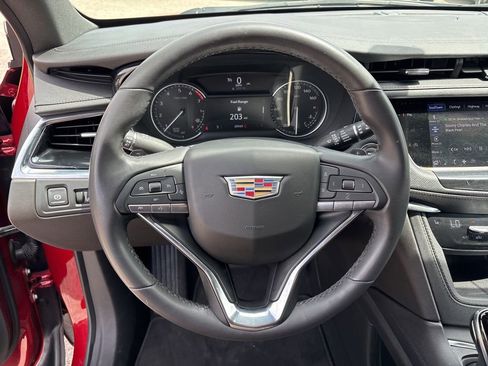 Used 2023 Cadillac XT6 Luxury FWD image 14