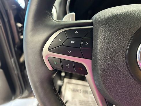 Used 2017 Jeep Grand Cherokee Altitude AWD/4WD image 13