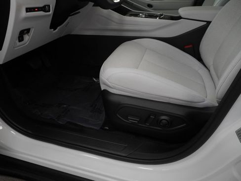 New 2026 Jeep Cherokee Laredo AWD/4WD image 28