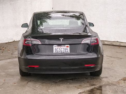 Used 2018 Tesla Model 3 Long Range image 8