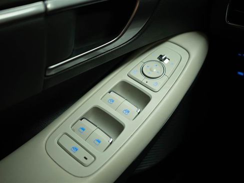 Used 2023 Hyundai Sonata SEL w/ Preferred Accessory Package FWD image 28