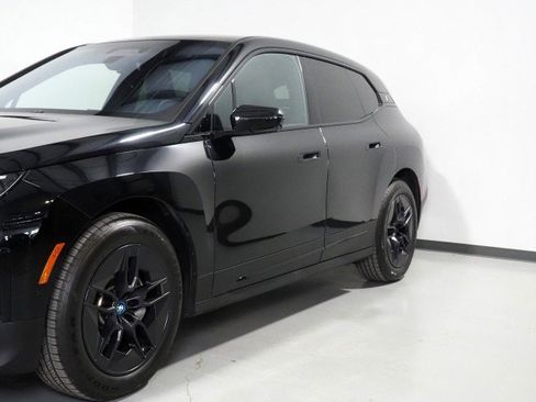 Used 2024 BMW iX xDrive50 w/ Premium Package AWD/4WD image 73