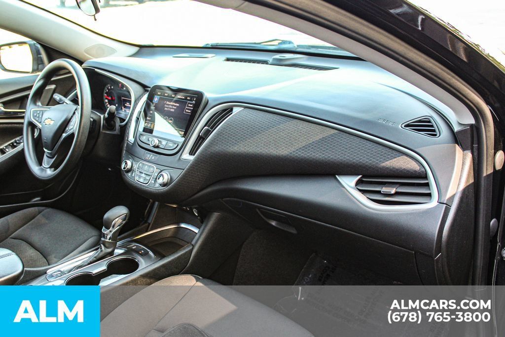 Used 2025 Chevrolet Malibu LT FWD image 22