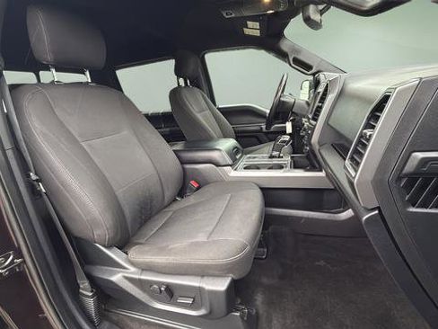 Used 2019 Ford F150 XLT w/ Equipment Group 302A Luxury AWD/4WD image 11