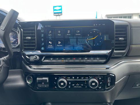 Certified 2024 Chevrolet Silverado 2500 ZR2 w/ Technology Package AWD/4WD image 25