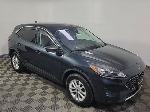 Used 2022 Ford Escape SE w/ Convenience Package AWD/4WD image 2