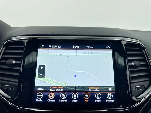 Used 2019 Jeep Grand Cherokee Altitude RWD image 21