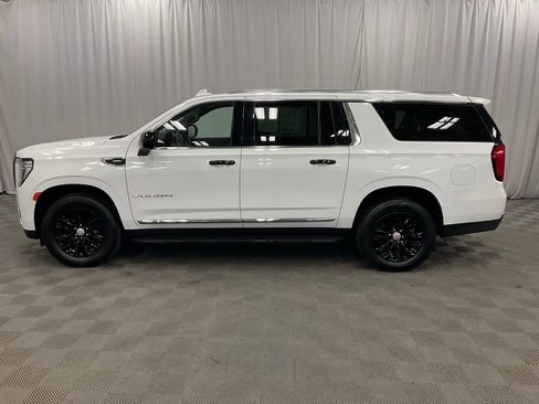 Used 2024 GMC Yukon XL SLT image 8