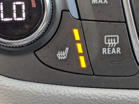 Used 2023 Chevrolet Equinox LT FWD image 27