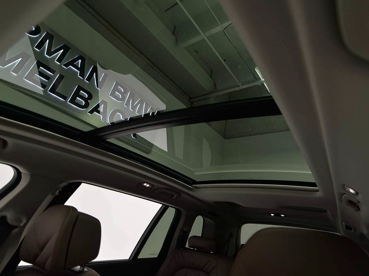 Used 2026 BMW X7 xDrive40i AWD/4WD image 7