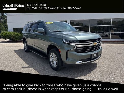 Used 2024 Chevrolet Suburban LT AWD/4WD image 1
