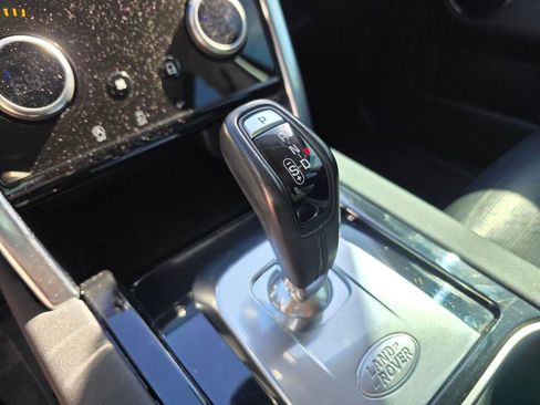 Used 2020 Land Rover Discovery Sport S image 15
