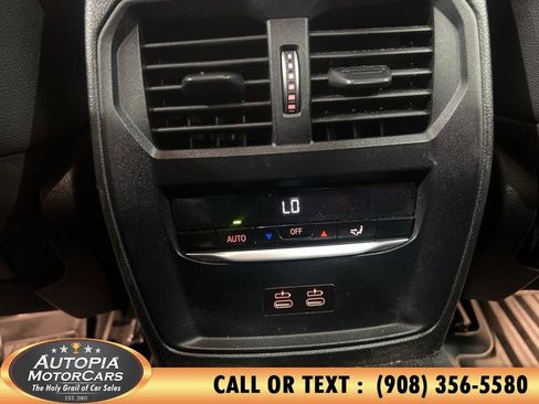 Used 2021 BMW 330i Sedan w/ Premium Package image 18