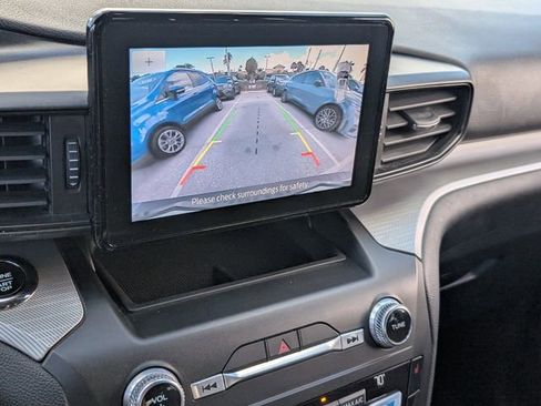 Used 2020 Ford Explorer XLT w/ Comfort Package image 20