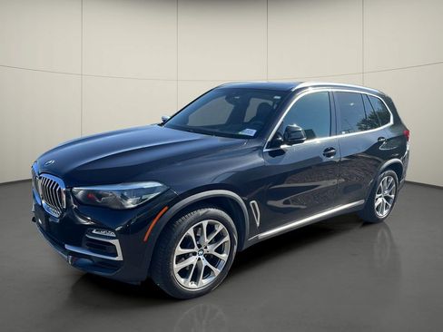 Used 2020 BMW X5 sDrive40i w/ Premium Package RWD image 2