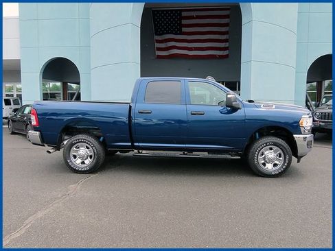 Used 2024 RAM 2500 Tradesman w/ Chrome Appearance Group AWD/4WD image 1