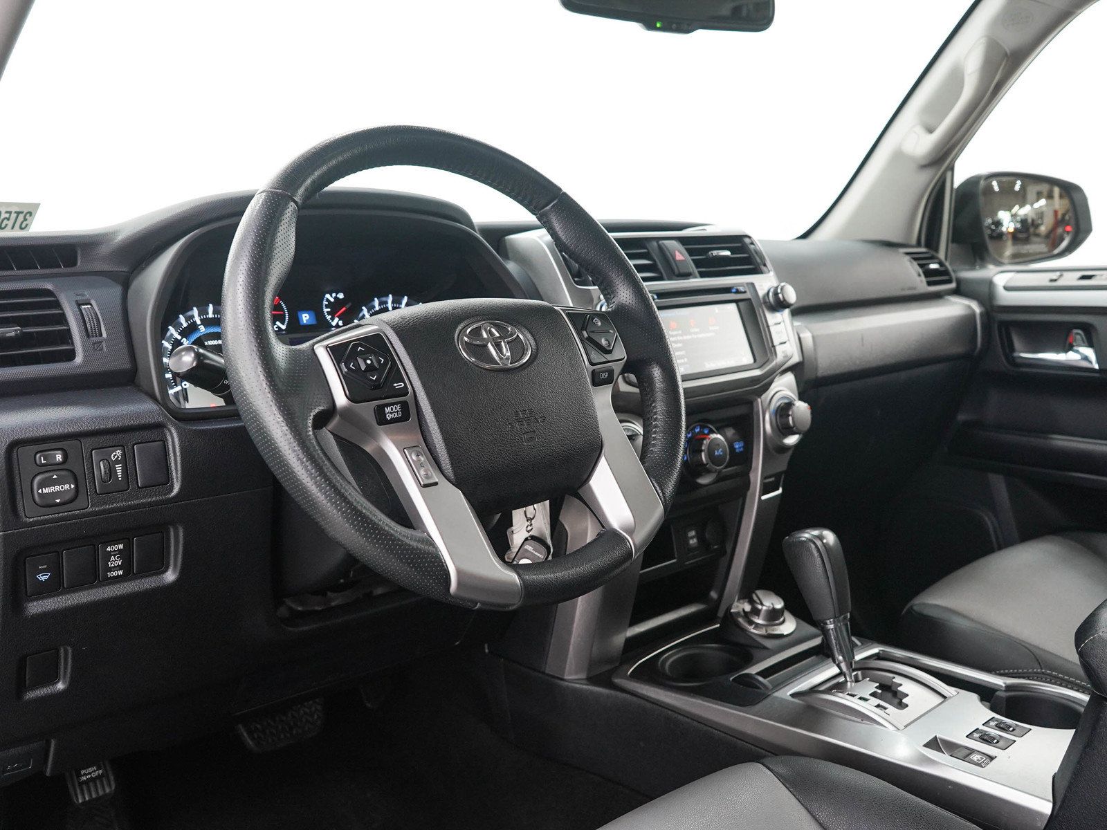 Used 2016 Toyota 4Runner SR5 Premium AWD/4WD image 24