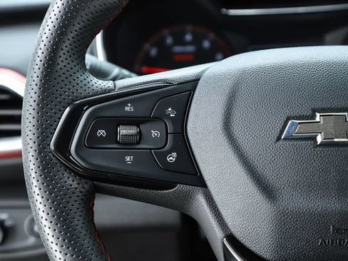 Used 2023 Chevrolet TrailBlazer RS FWD image 25