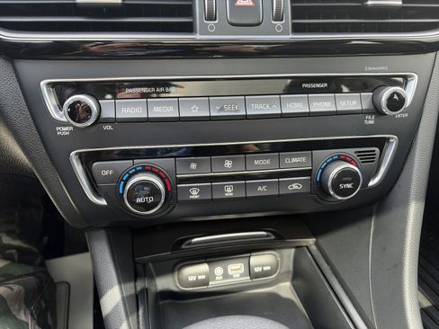 Used 2019 Kia Optima S w/ S Panoramic Sunroof Package FWD image 22