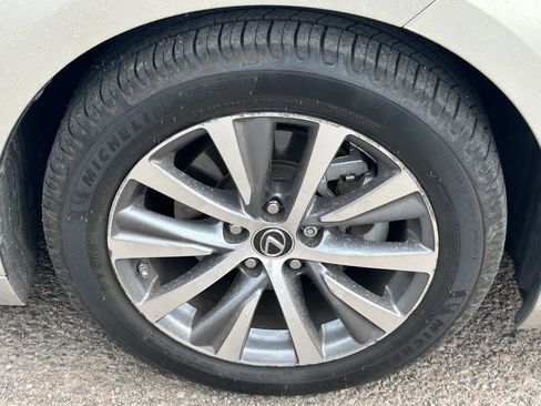 Used 2019 Lexus ES 350 w/ Accessory Package 2 FWD image 8
