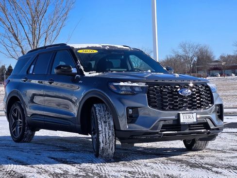 New 2026 Ford Explorer ST-Line image 3