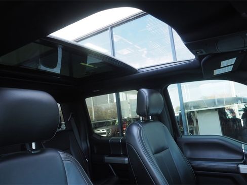 Used 2020 Ford F150 Lariat image 28