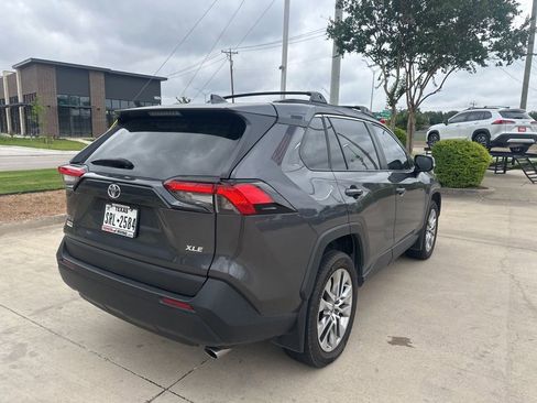 Used 2023 Toyota RAV4 XLE Premium FWD image 10