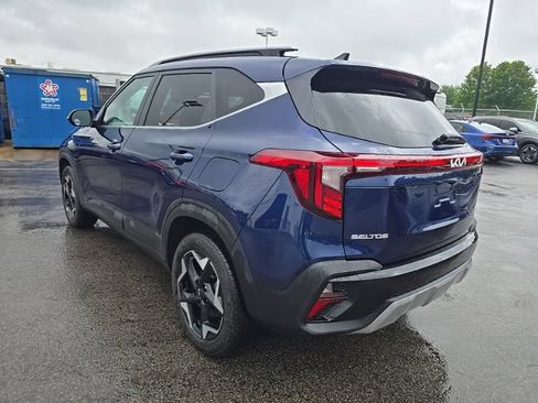 Used 2025 Kia Seltos EX w/ EX Sunroof Package AWD/4WD image 5