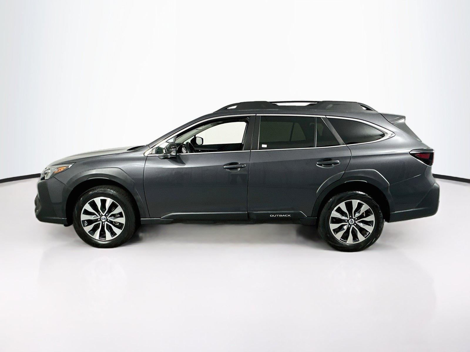 Used 2024 Subaru Outback Limited AWD/4WD image 8