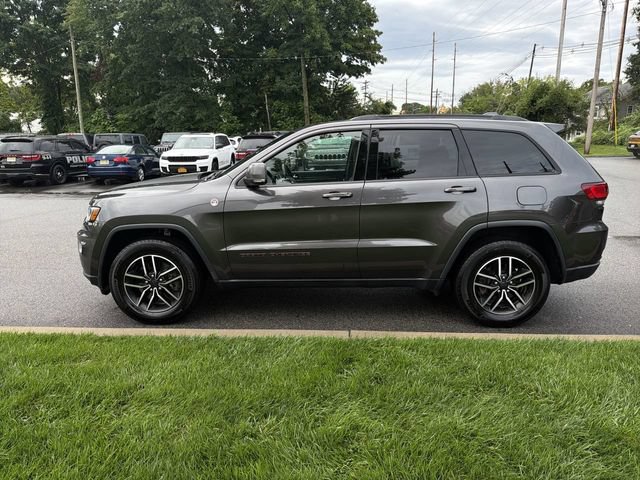 Used 2020 Jeep Grand Cherokee Trailhawk w/ Trailhawk Luxury Group AWD/4WD image 5