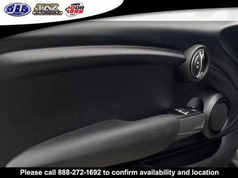Used 2020 MINI Cooper 2-Door Hardtop image 10