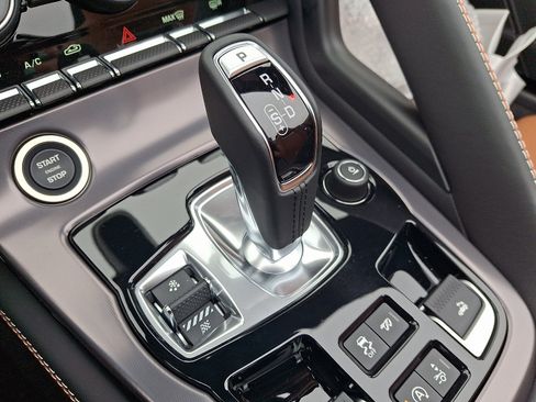 New 2024 Jaguar F-TYPE R AWD/4WD image 10