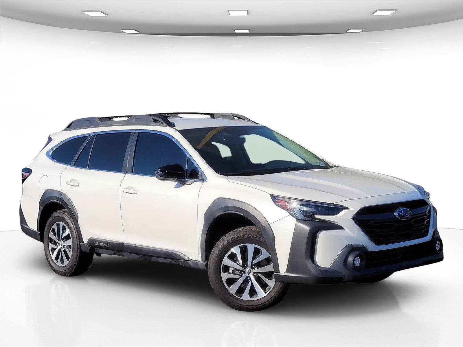 Used 2023 Subaru Outback Premium AWD/4WD image 2