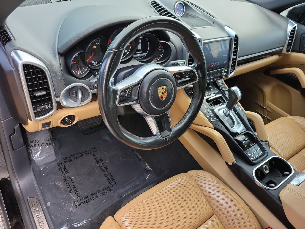 Used 2018 Porsche Cayenne Platinum Edition w/ Premium Package AWD/4WD image 24