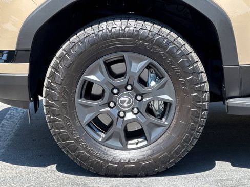 Certified 2024 Lexus GX 550 AWD/4WD image 39