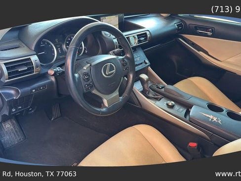 Used 2015 Lexus IS 250 w/ Navigation System Package RWD image 19