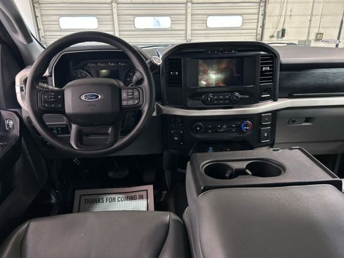 Used 2021 Ford F150 XL w/ Trailer Tow Package image 4