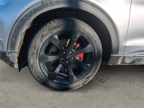 Used 2020 Ford Explorer ST w/ ST Street Pack image 14