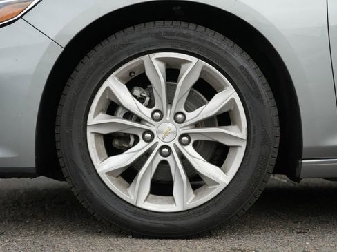 Used 2024 Chevrolet Malibu LT FWD image 13