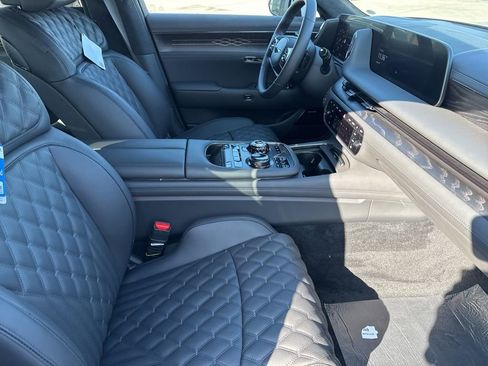 New 2026 Genesis G90 3.5T Prestige image 8