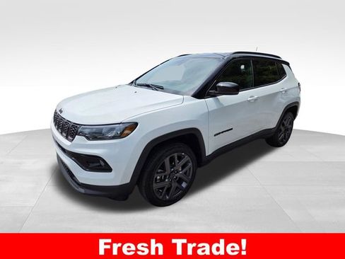 Used 2026 Jeep Compass Limited AWD/4WD image 1
