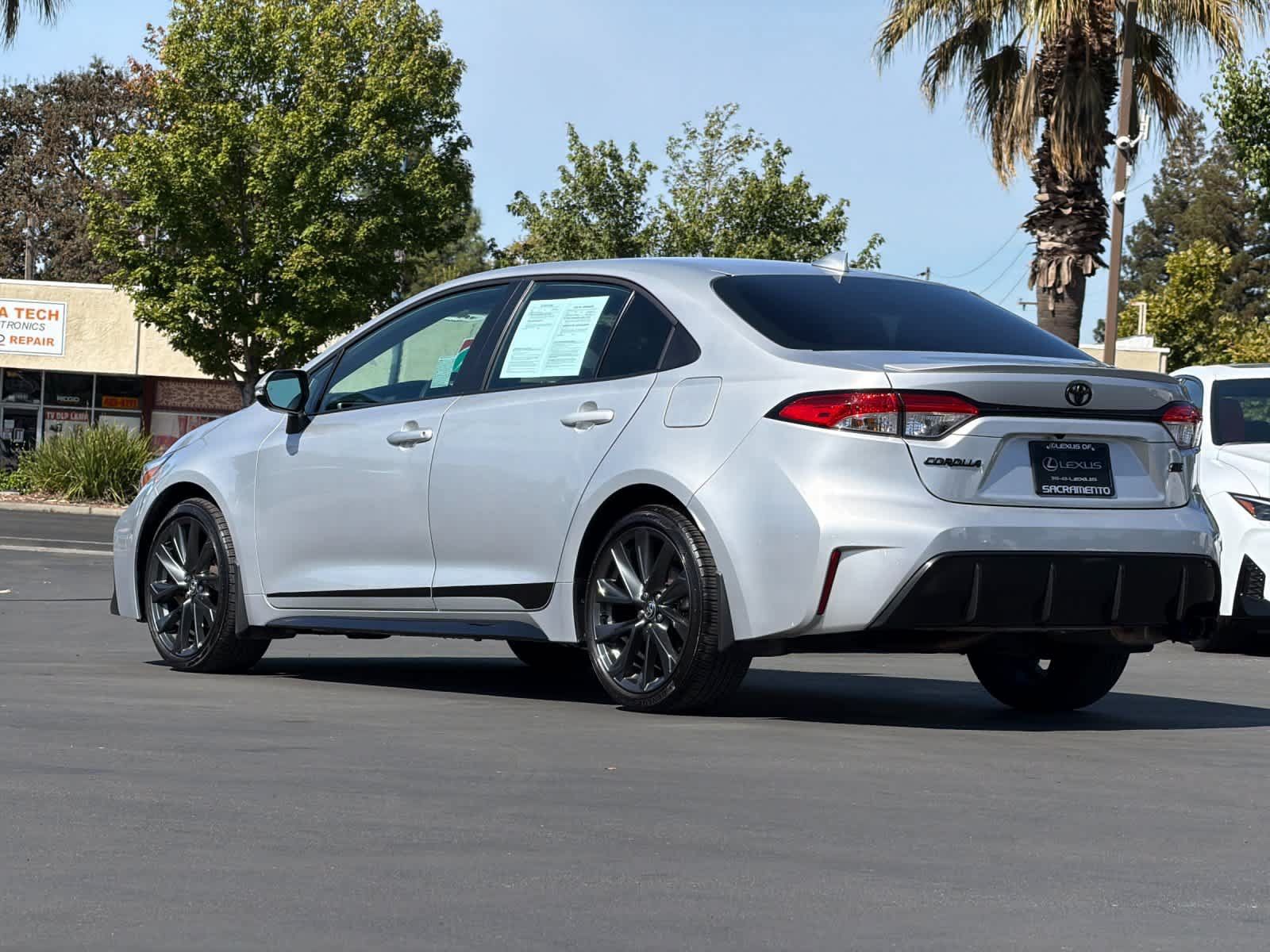 Used 2026 Toyota Corolla SE FWD image 7