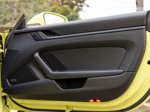 Certified 2025 Porsche 911 Carrera 4 GTS image 39