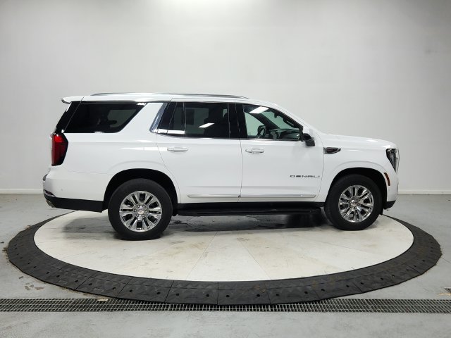Used 2025 GMC Yukon Denali RWD image 9