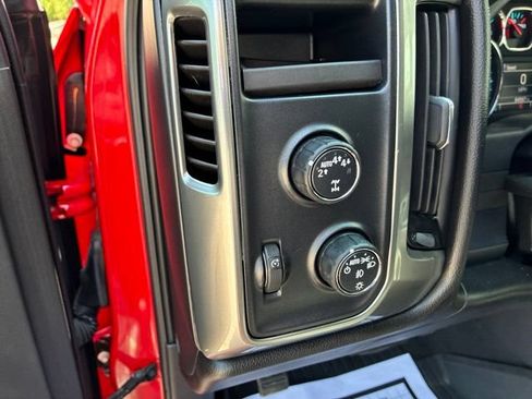 Used 2018 Chevrolet Silverado 1500 LT w/ All Star Edition AWD/4WD image 22