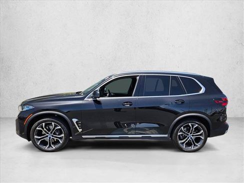 Used 2026 BMW X5 xDrive40i AWD/4WD image 9